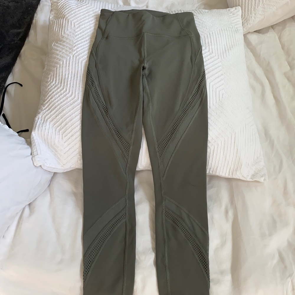 Lululemon boot camp legging Grey sage 4 - Picture 4 of 7